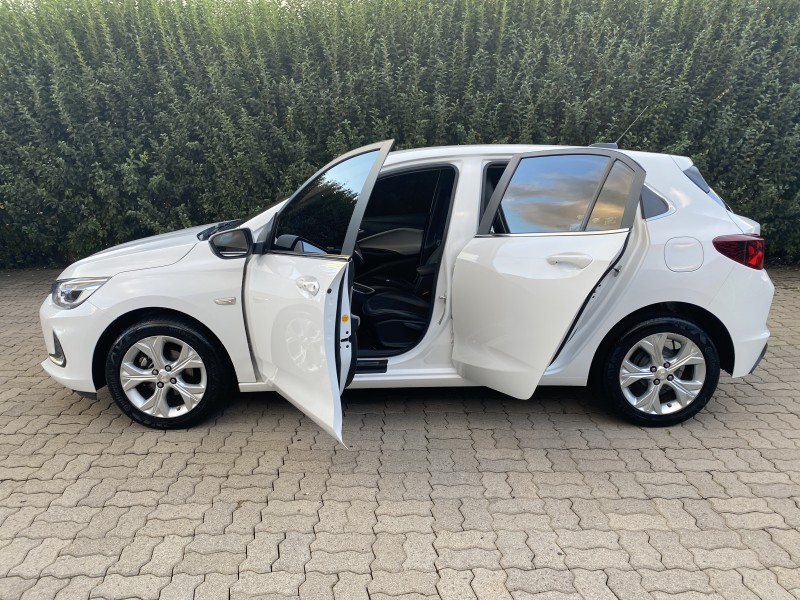 ONIX 1.0	PREMIER PLUS 8V TURBO FLEX 4P AUTOMÁTICO - 2021 - CAXIAS DO SUL