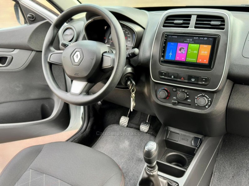 KWID 1.0 12V SCE FLEX ZEN MANUAL - 2022 - NOVO HAMBURGO