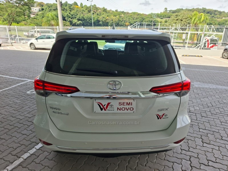 HILUX SW4 2.8 SRX 4X4 7 LUGARES 16V TURBO INTERCOOLER DIESEL 4P AUTOMÁTICO - 2019 - CAXIAS DO SUL