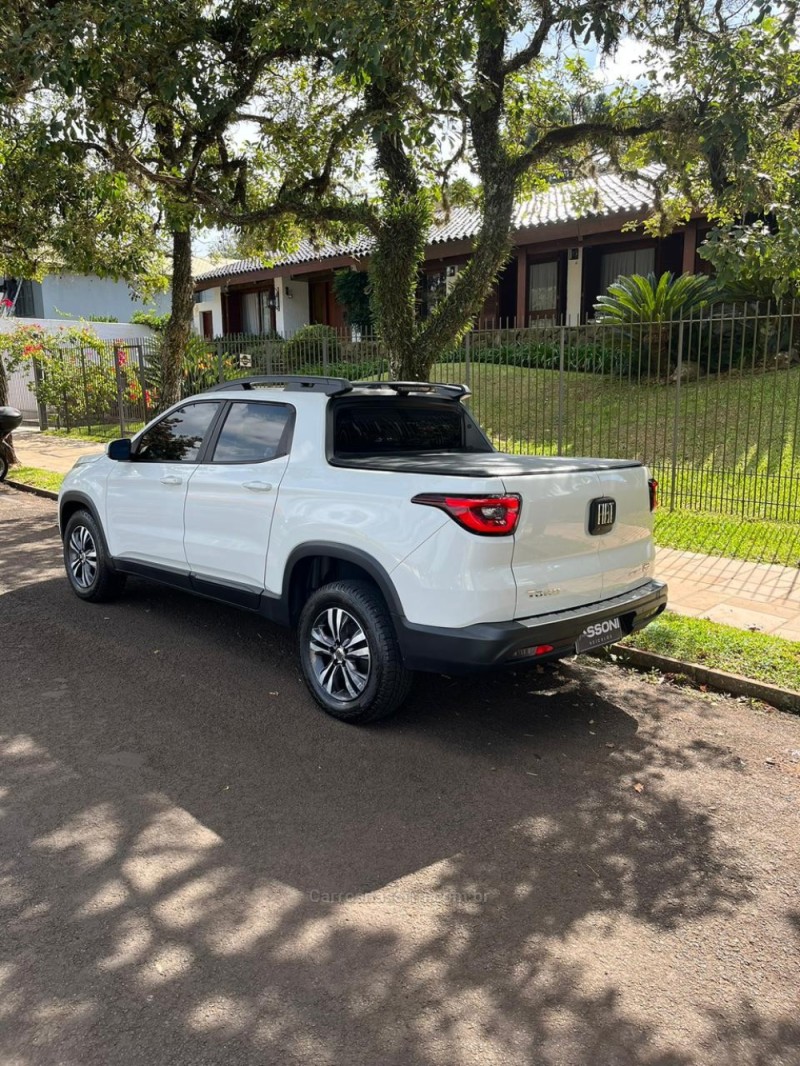 TORO 2.0 16V TURBO DIESEL FREEDOM 4WD AT9 AUTOMÁTICO - 2022 - ERECHIM