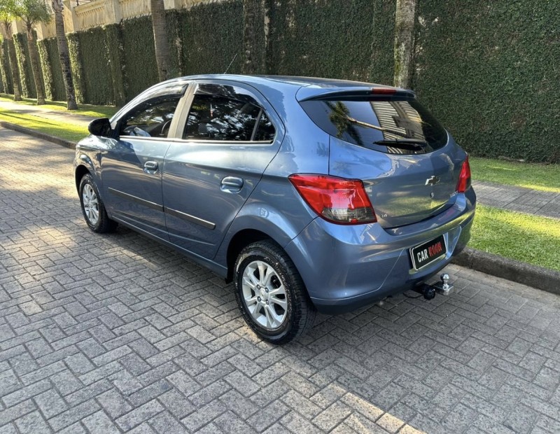 ONIX 1.4 MPFI LT 8V FLEX 4P MANUAL - 2015 - CAXIAS DO SUL