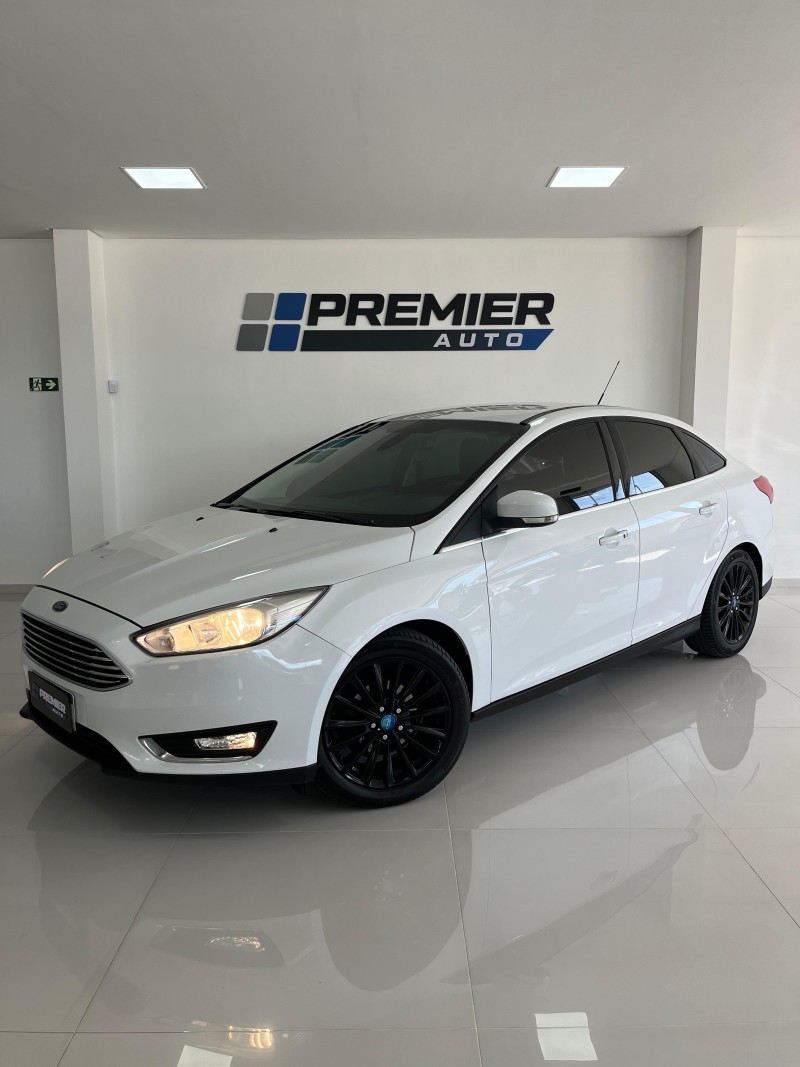 FOCUS 2.0 TITANIUM FASTBACK 16V FLEX 4P AUTOMÁTICO - 2016 - CAXIAS DO SUL