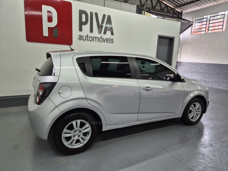 SONIC 1.6 LT 16V FLEX 4P MANUAL - 2014 - GARIBALDI