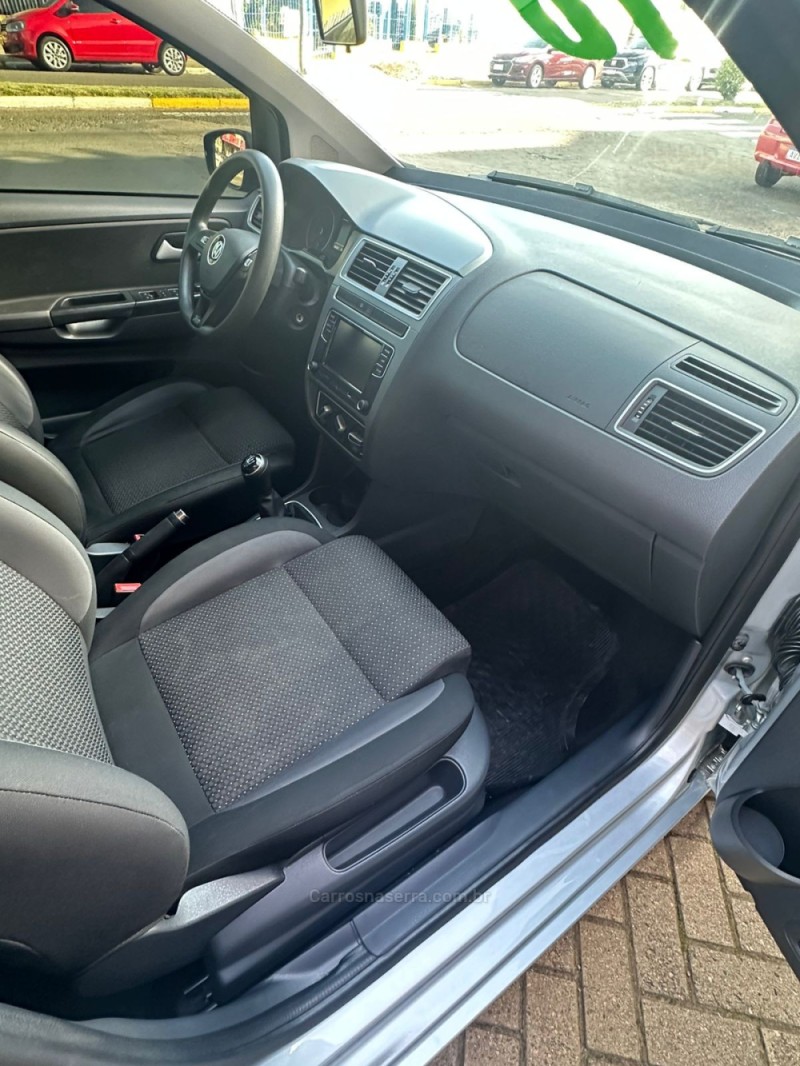 FOX 1.6 CONNECT 8V FLEX 4P MANUAL - 2018 - PAROBé