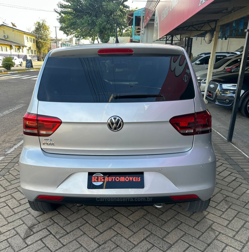 FOX 1.6 CONNECT 8V FLEX 4P MANUAL - 2018 - PAROBé