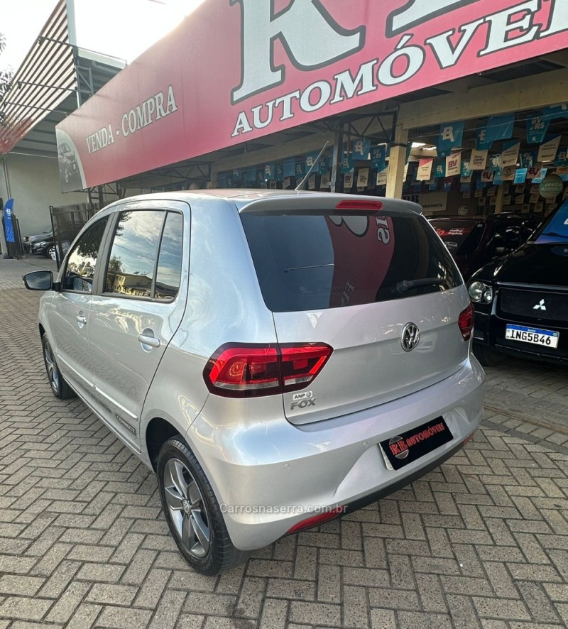 FOX 1.6 CONNECT 8V FLEX 4P MANUAL - 2018 - PAROBé