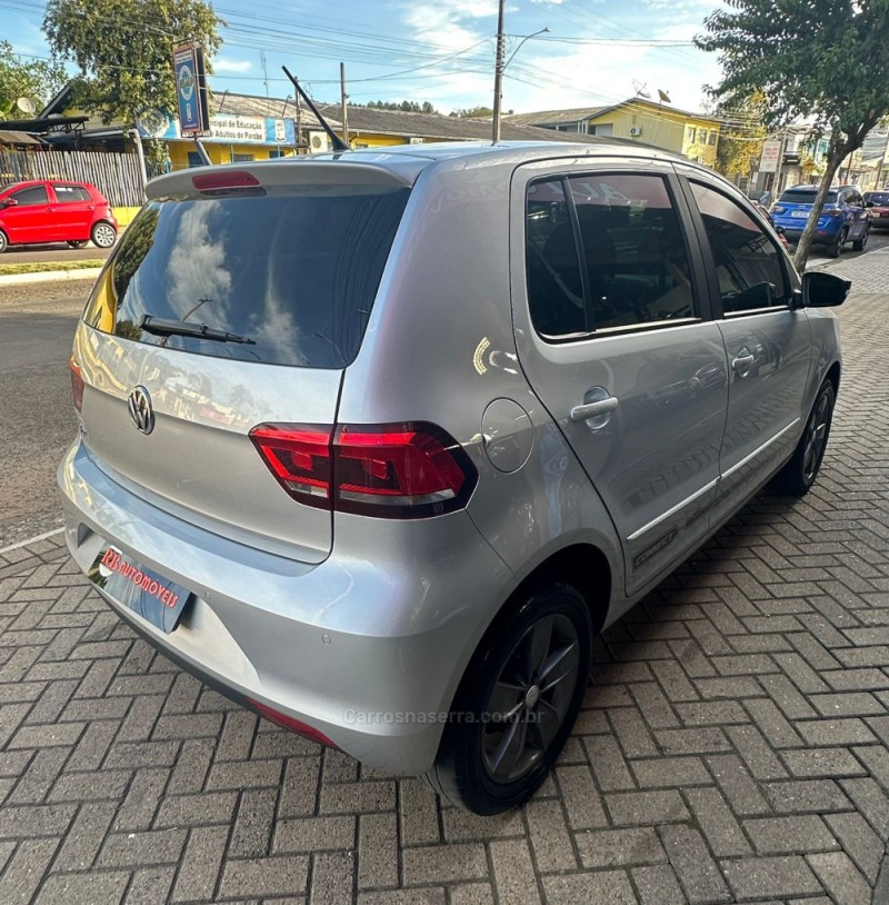 FOX 1.6 CONNECT 8V FLEX 4P MANUAL - 2018 - PAROBé