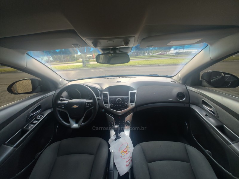 CRUZE 1.8 LT SPORT6 16V FLEX 4P MANUAL - 2014 - CANELA