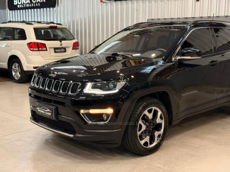 COMPASS 2.0 16V FLEX LIMITED AUTOMÁTICO - 2017 - CAXIAS DO SUL