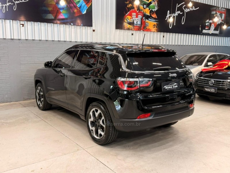 COMPASS 2.0 16V FLEX LIMITED AUTOMÁTICO - 2017 - CAXIAS DO SUL