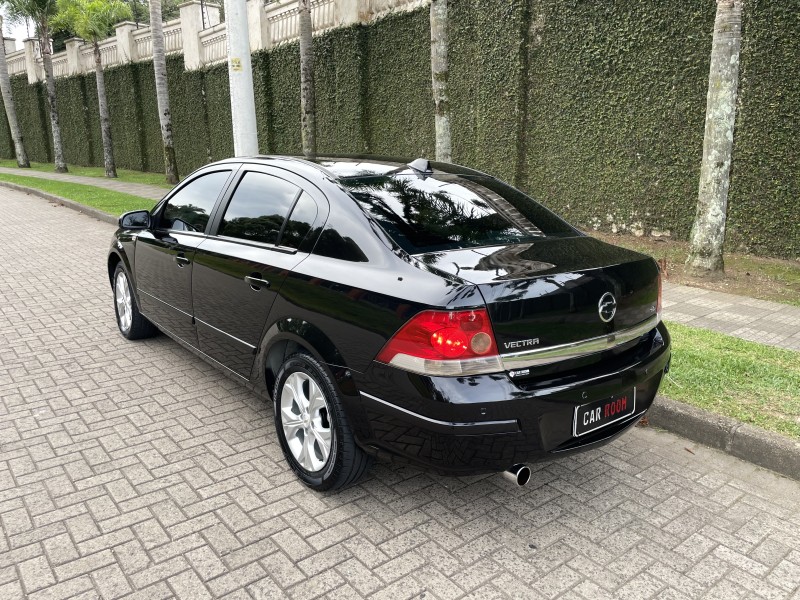 VECTRA 2.0 MPFI ELEGANCE 8V FLEX 4P MANUAL - 2009 - CAXIAS DO SUL