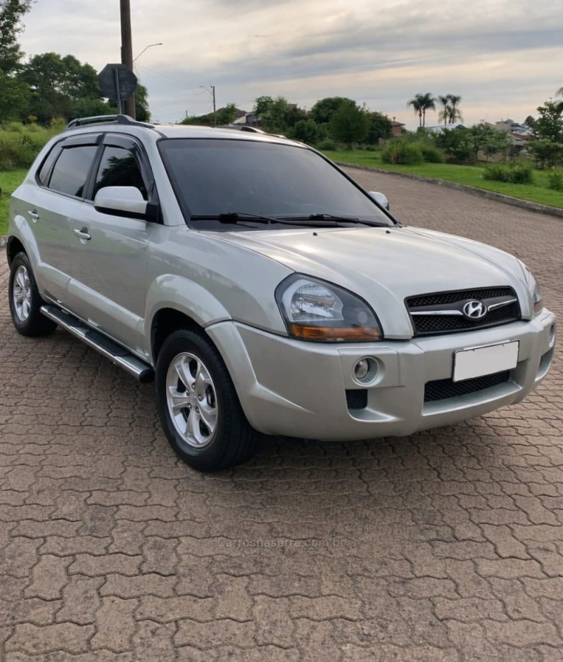 TUCSON 2.0 MPFI GLS 16V 143CV 2WD FLEX 4P AUTOMÁTICO - 2013 - ESTâNCIA VELHA