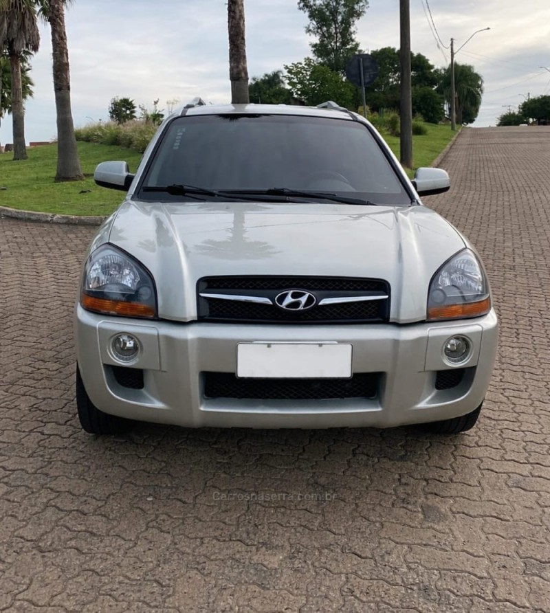 TUCSON 2.0 MPFI GLS 16V 143CV 2WD FLEX 4P AUTOMÁTICO - 2013 - ESTâNCIA VELHA