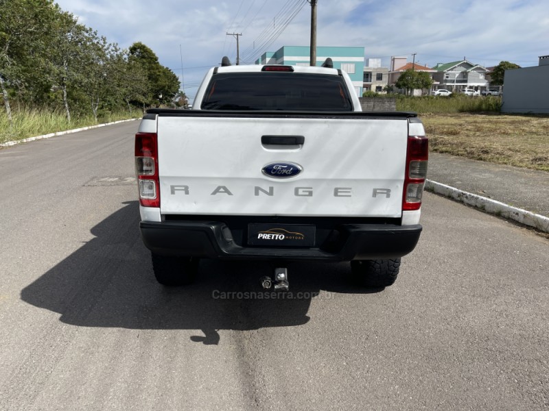 RANGER 2.2 XL 4X4 CD 16V DIESEL 4P MANUAL - 2015 - BENTO GONçALVES