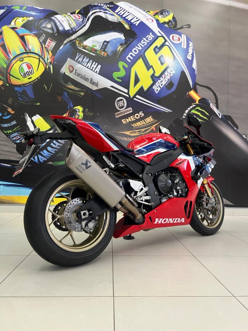 CBR 1000RR-R  - 2022 - PASSO FUNDO