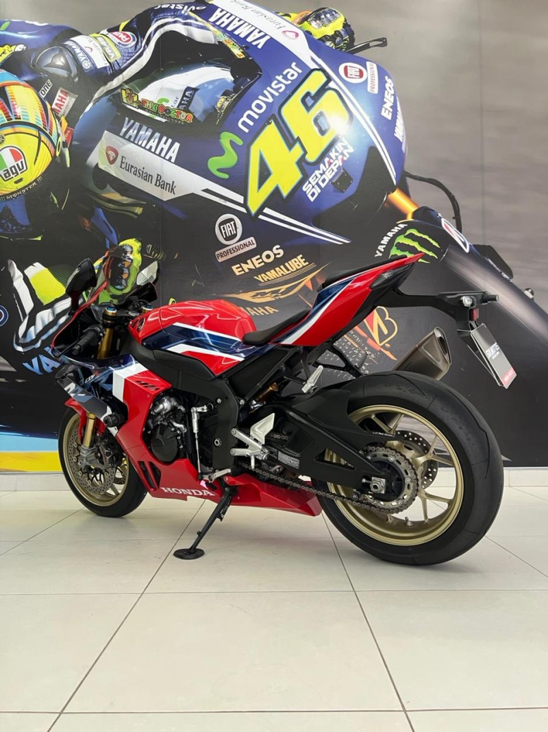 CBR 1000RR-R  - 2022 - PASSO FUNDO