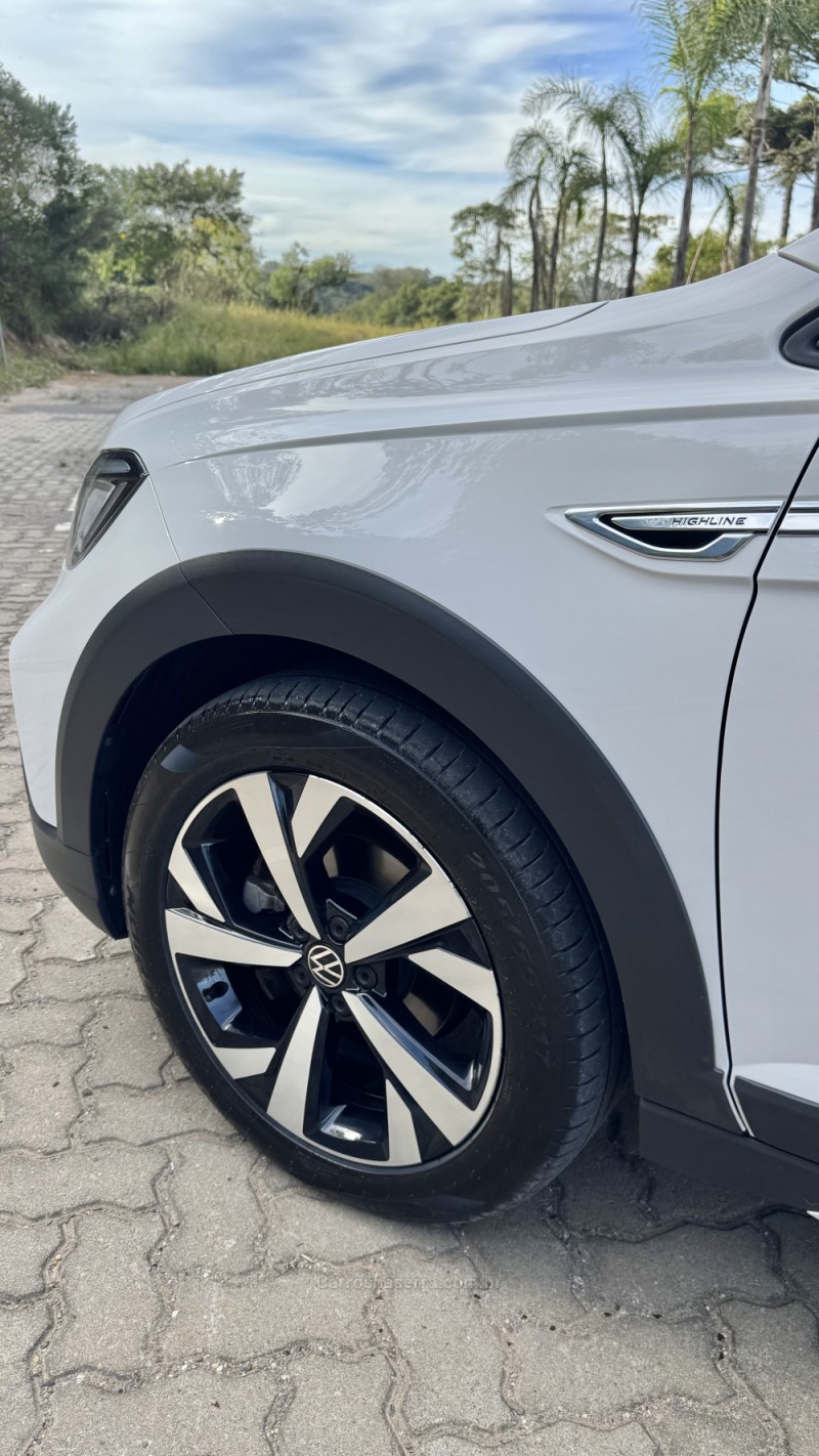 NIVUS 1.0 TSI HIGHLINE FLEX 4P AUTOMÁTICO - 2024 - CARLOS BARBOSA