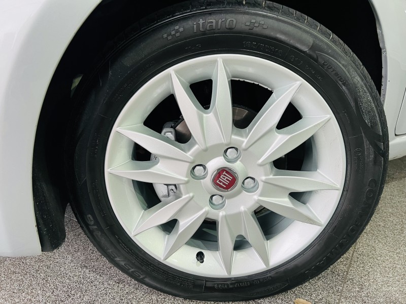 PUNTO 1.6 ESSENCE 16V FLEX 4P MANUAL - 2011 - CAXIAS DO SUL