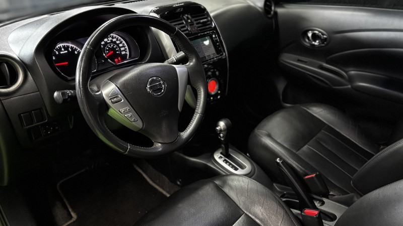 VERSA 1.6 16V FLEX UNIQUE 4P XTRONIC - 2018 - FELIZ