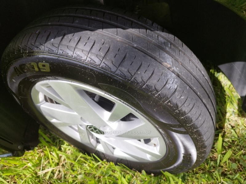 POLO 1.0 200 TSI COMFORTLINE AUTOMÁTICO - 2024 - NOVO HAMBURGO