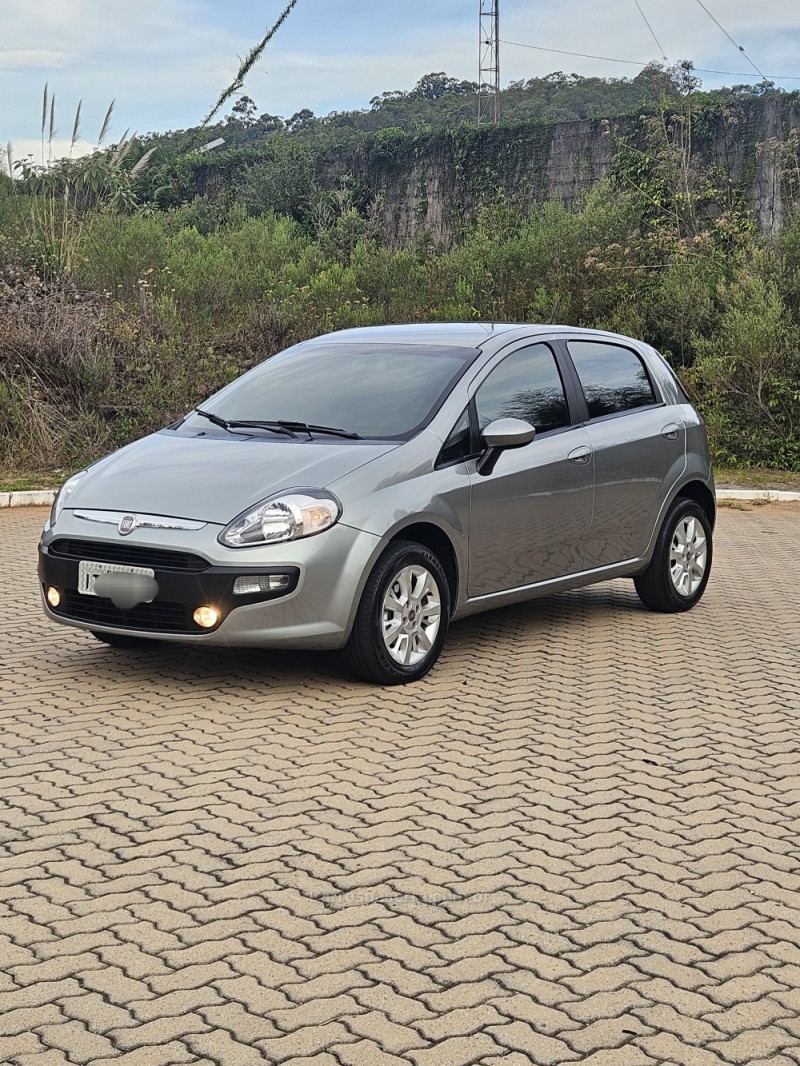 PUNTO 1.4 ATTRACTIVE ITALIA 8V FLEX 4P MANUAL - 2013 - GARIBALDI