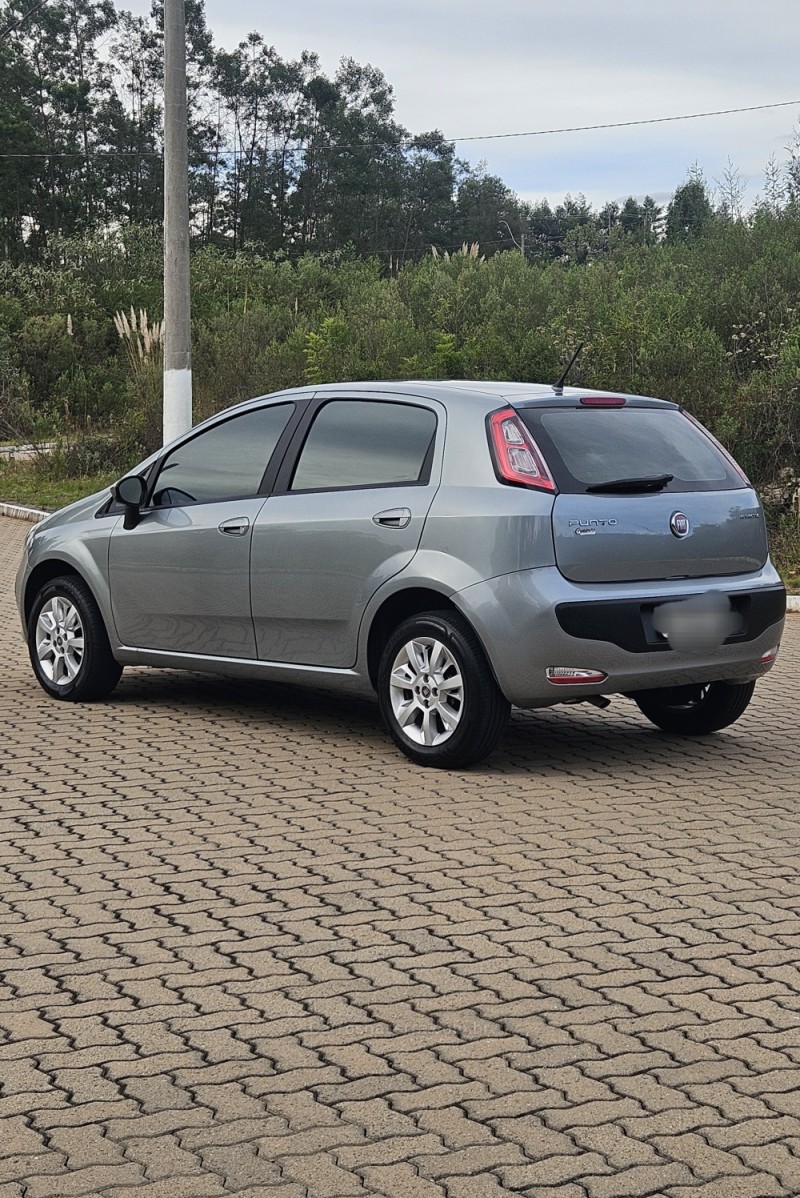 PUNTO 1.4 ATTRACTIVE ITALIA 8V FLEX 4P MANUAL - 2013 - GARIBALDI