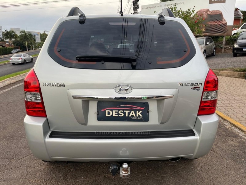 TUCSON 2.0 MPFI GLS 16V 143CV 2WD GASOLINA 4P AUTOMÁTICO - 2013 - DOIS IRMãOS