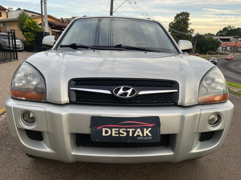 TUCSON 2.0 MPFI GLS 16V 143CV 2WD GASOLINA 4P AUTOMÁTICO - 2013 - DOIS IRMãOS