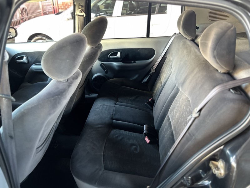 CLIO 1.0 EGEUS SEDAN 16V FLEX 4P MANUAL - 2006 - CAXIAS DO SUL