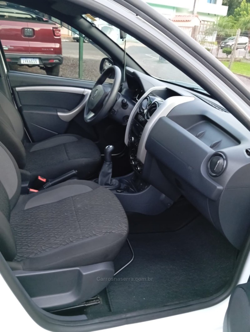 OROCH 1.6 16V EXPRESS FLEX 4P MANUAL - 2021 - PICADA CAFé