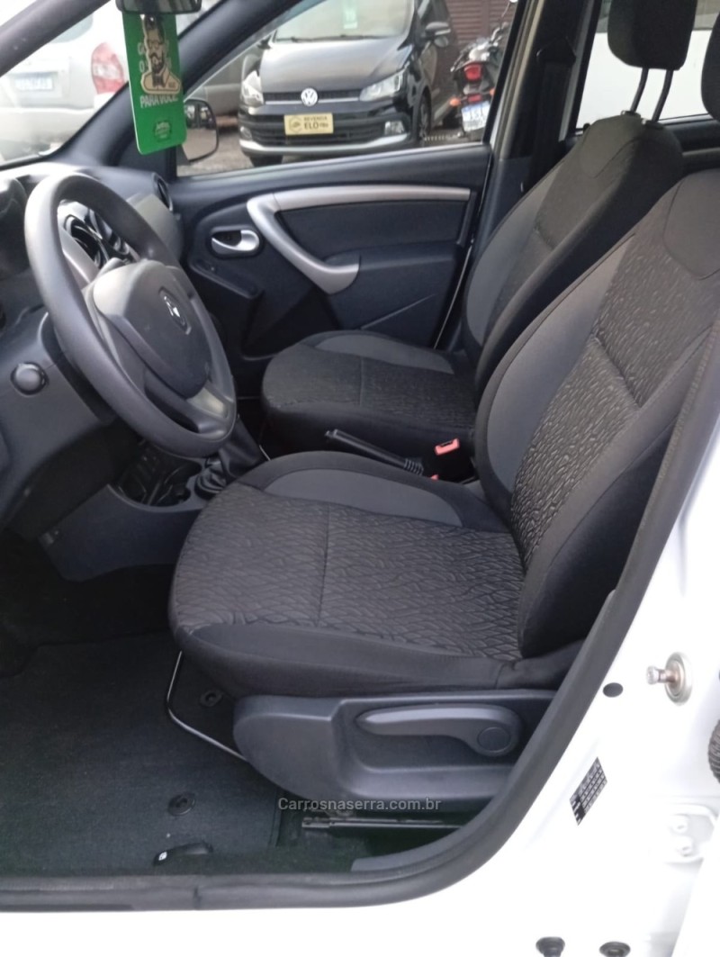 OROCH 1.6 16V EXPRESS FLEX 4P MANUAL - 2021 - PICADA CAFé