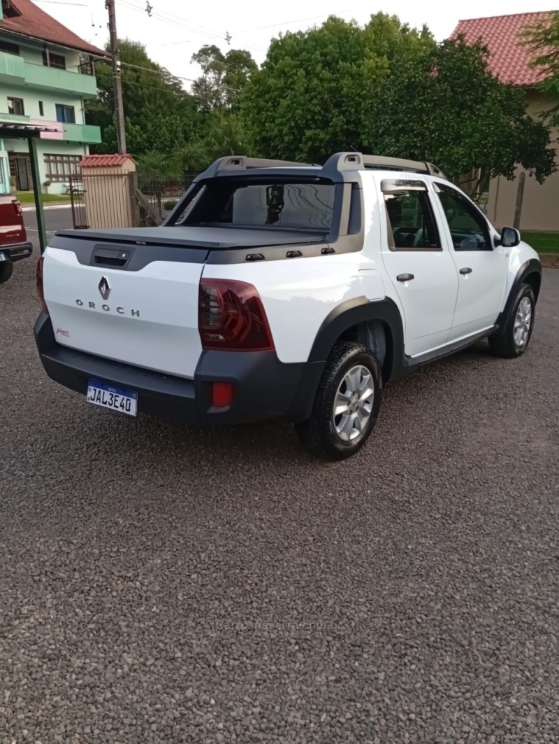 OROCH 1.6 16V EXPRESS FLEX 4P MANUAL - 2021 - PICADA CAFé