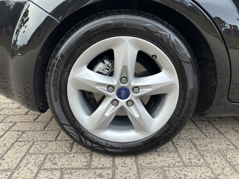 FOCUS 1.6 GL 16V FLEX 4P MANUAL - 2013 - CAXIAS DO SUL