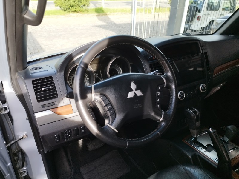 PAJERO  - 2010 - VERANóPOLIS