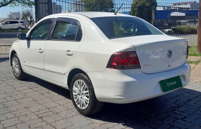 VOYAGE 1.0 MI 8V FLEX 4P MANUAL - 2012 - CAXIAS DO SUL