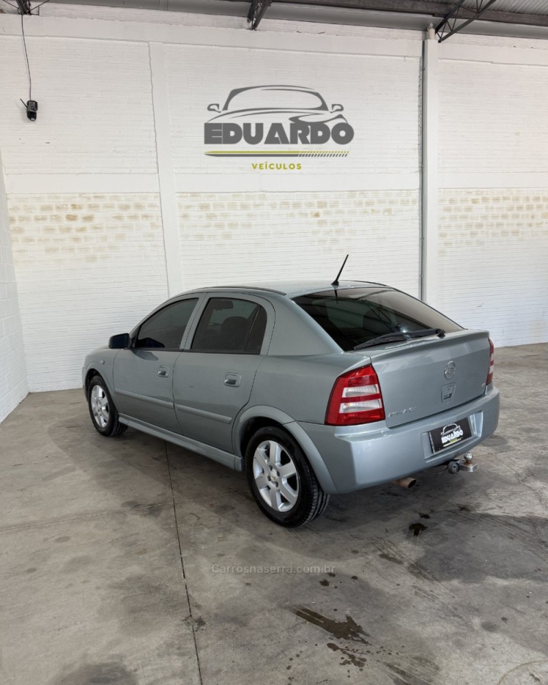 ASTRA 2.0 MPFI CD 8V GASOLINA 4P MANUAL - 2003 - ARROIO DO MEIO