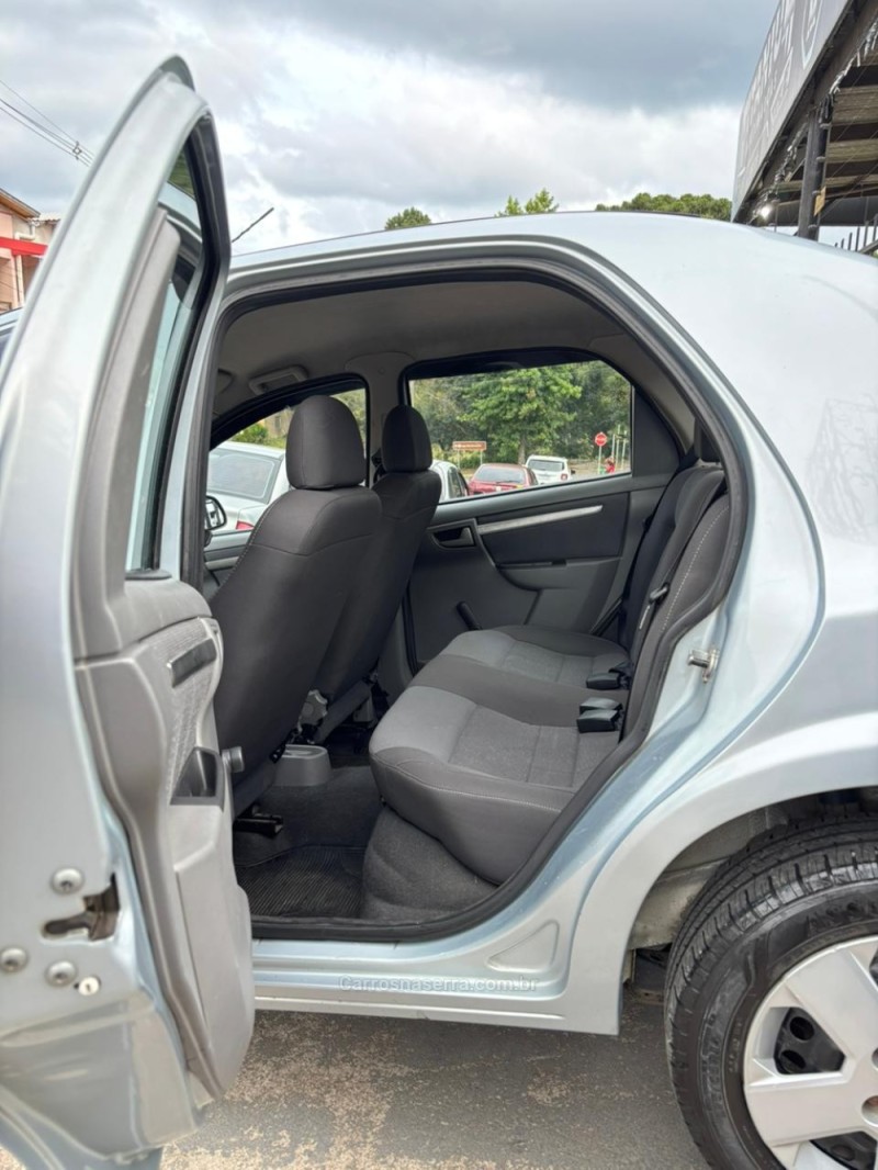 PRISMA 1.4 MPFI LT 8V FLEX 4P MANUAL - 2012 - SãO FRANCISCO DE PAULA