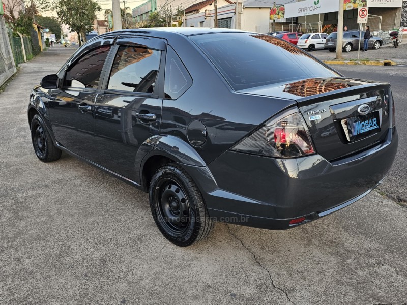 FIESTA 1.6 MPI SEDAN 8V FLEX 4P MANUAL - 2013 - CAMPO BOM
