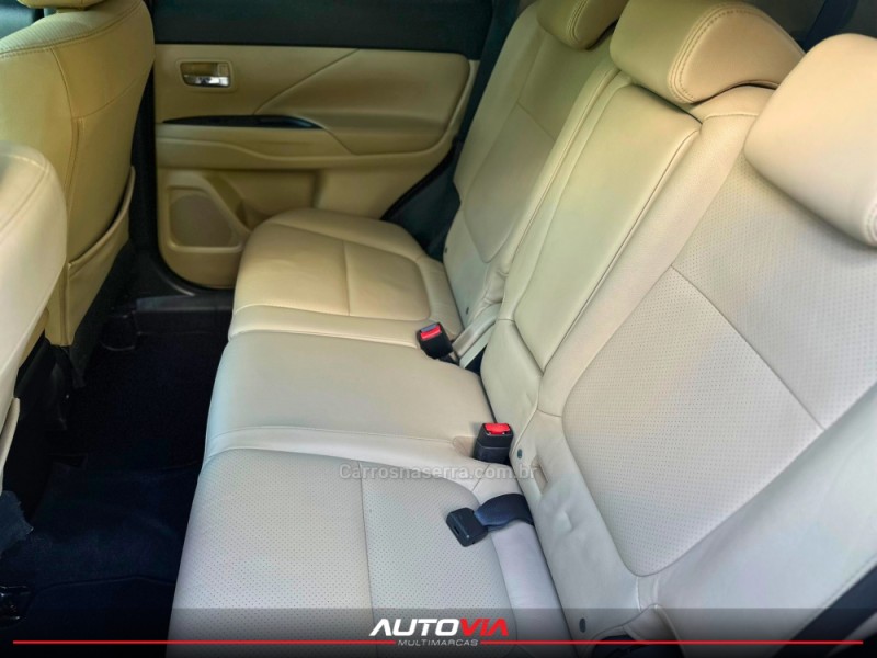 OUTLANDER 3.0 GT 4X4 V6 24V GASOLINA 4P AUTOMÁTICO - 2014 - SAPIRANGA