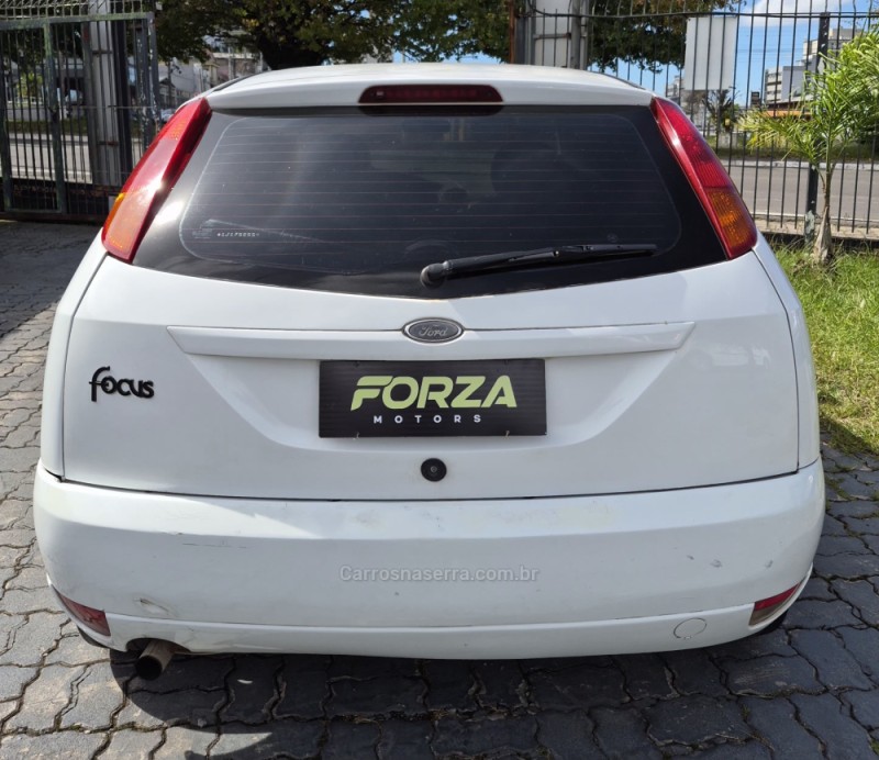 FOCUS 1.8 16V GASOLINA 4P MANUAL - 2001 - CAXIAS DO SUL