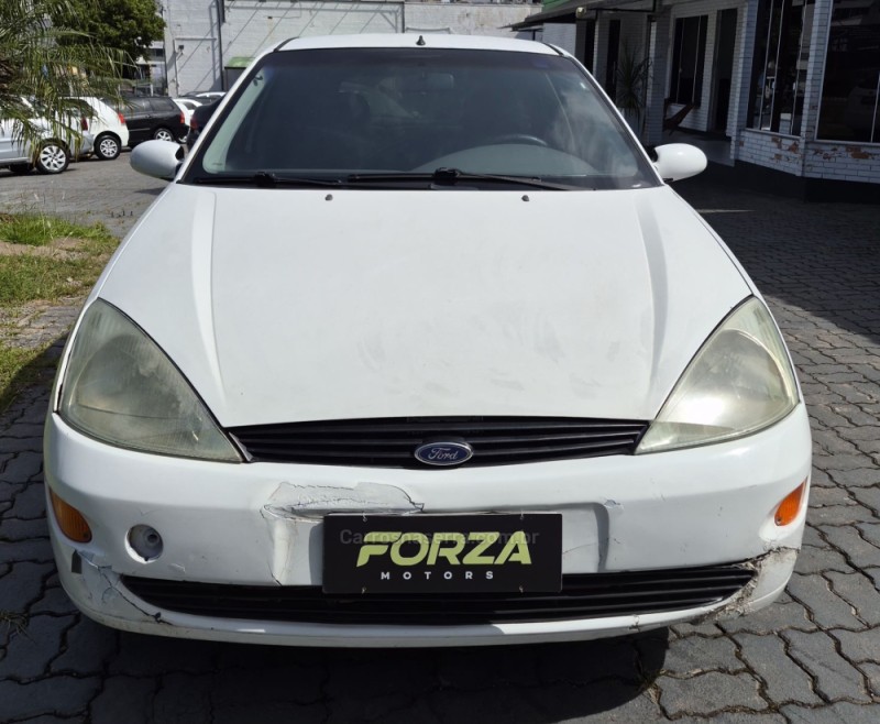 FOCUS 1.8 16V GASOLINA 4P MANUAL - 2001 - CAXIAS DO SUL