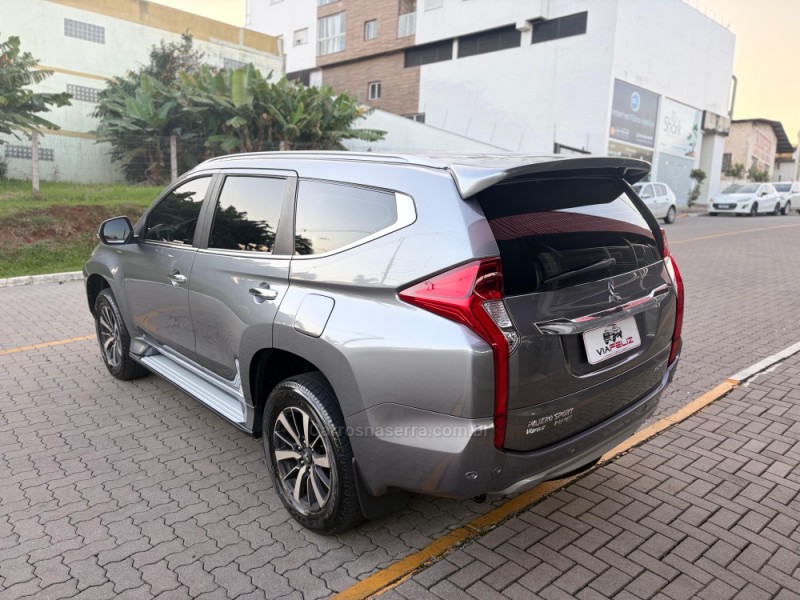 PAJERO SPORT 2.4 HPE 4X4 DIESEL 4P AUTOMÁTICA - 2020 - FELIZ