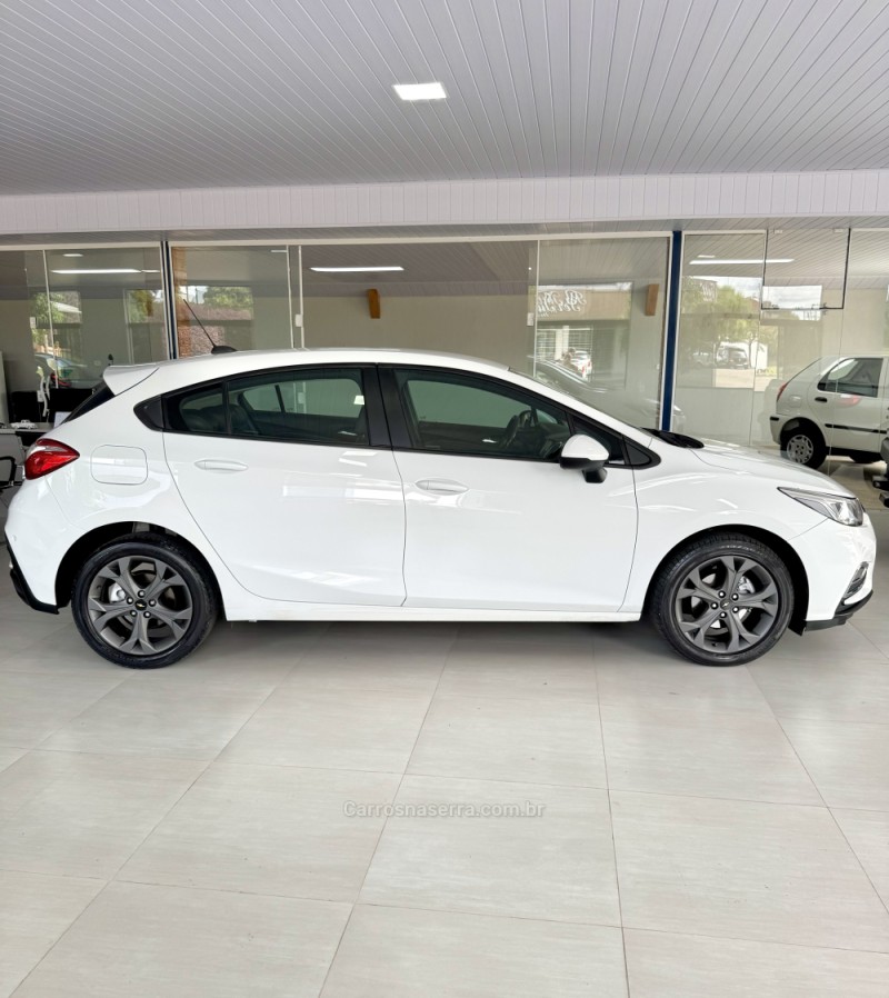 CRUZE 1.4 TURBO LT SPORT6 16V FLEX 4P AUTOMÁTICO - 2017 - VILA FLORES