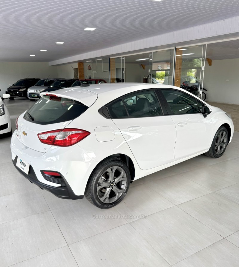 CRUZE 1.4 TURBO LT SPORT6 16V FLEX 4P AUTOMÁTICO - 2017 - VILA FLORES