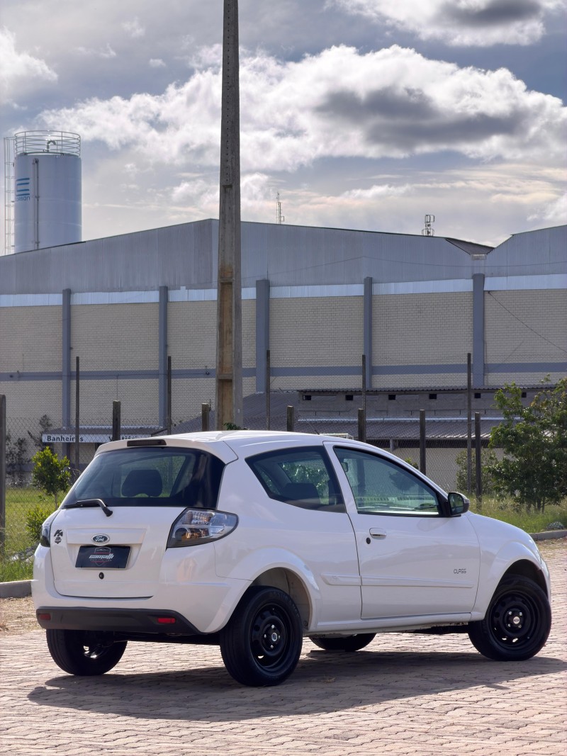 KA 1.0 MPI 8V FLEX 2P MANUAL - 2013 - ANTôNIO PRADO