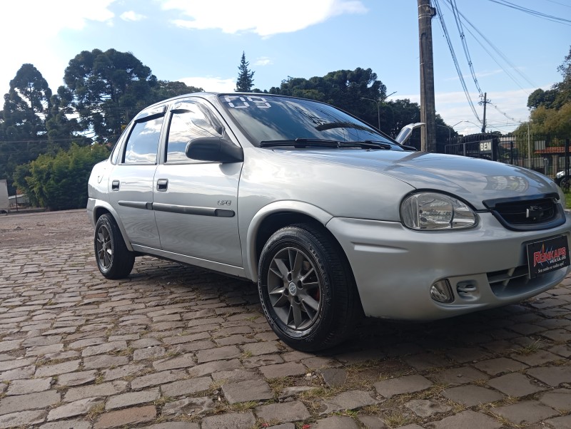 CORSA 1.0 MPFI CLASSIC SEDAN LIFE 8V FLEX 4P MANUAL - 2009 - CAXIAS DO SUL