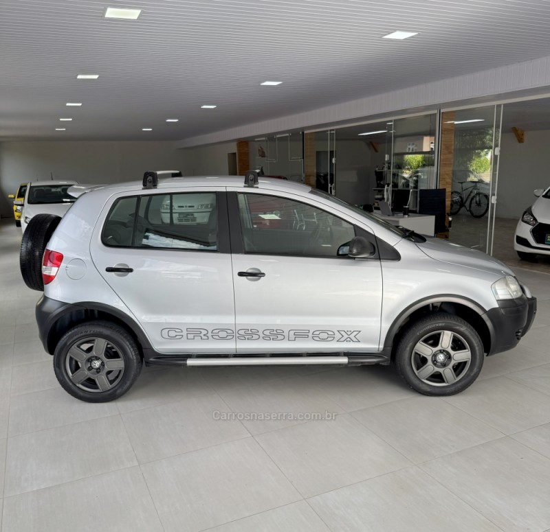 CROSSFOX 1.6 MI FLEX 8V 4P MANUAL - 2006 - VILA FLORES