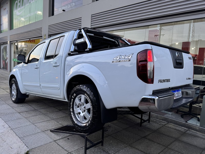 FRONTIER 2.5 PLATINUM 4X4 CD TURBO ELETRONIC DIESEL 4P AUTOMÁTICO - 2014 - CAXIAS DO SUL