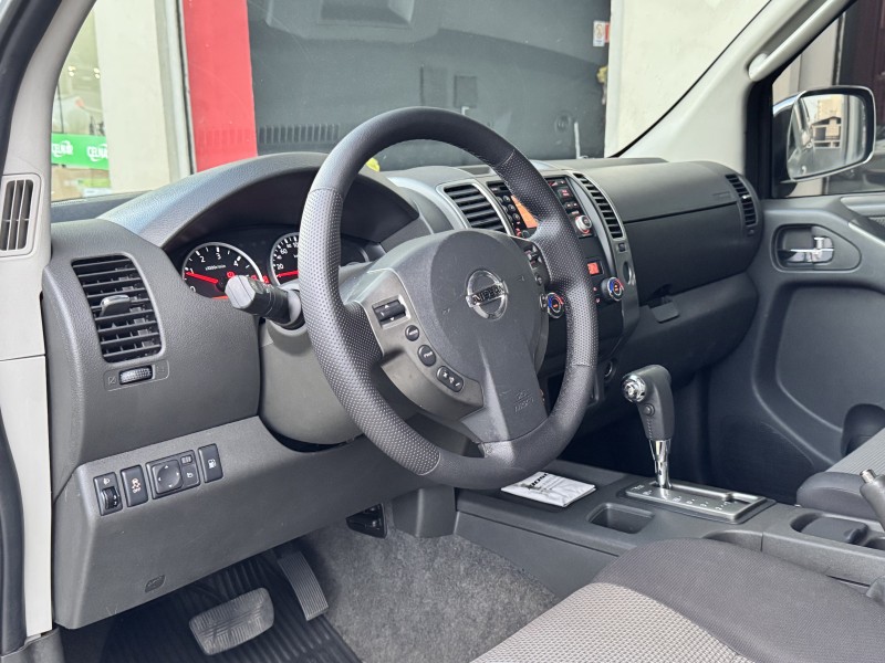FRONTIER 2.5 PLATINUM 4X4 CD TURBO ELETRONIC DIESEL 4P AUTOMÁTICO - 2014 - CAXIAS DO SUL