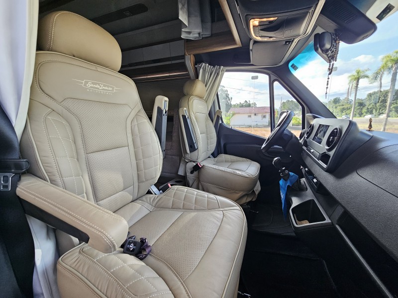 SPRINTER 2.2 CHASSI 516 LONGO DIESEL 3P MANUAL - 2024 - BOM PRINCíPIO